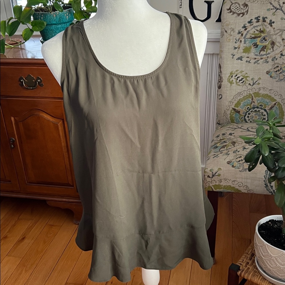 Philosophy Republic 100% Polyester Olive green peplum Tank top